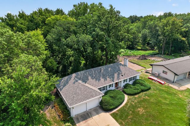 9923 Brookside Circle, Bloomington, MN 55431