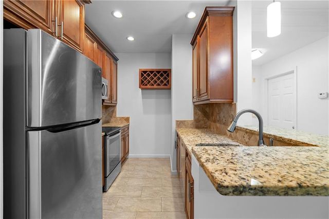 2700 Pine Tree Road NE 2104, Atlanta, GA 30324