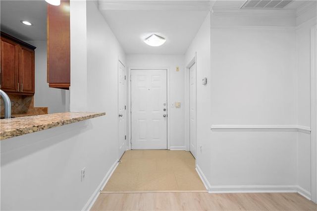 2700 Pine Tree Road NE 2104, Atlanta, GA 30324