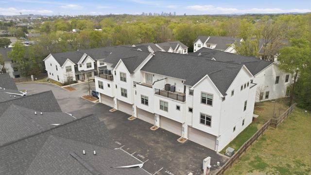 204 Thompson Park Dr, Nashville, TN 37211