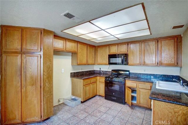 12168 Mount Vernon 47, Grand Terrace, CA 92313