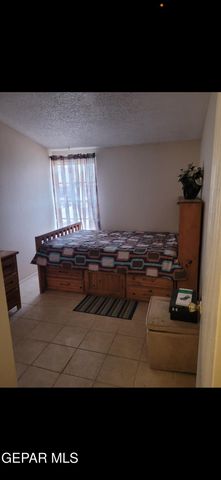 2121 LAKE OMEGA Street, El Paso, TX 79936