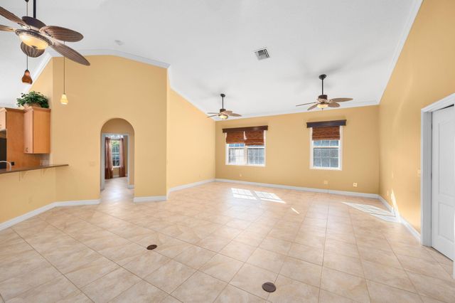 5125 Southwind Trail, Fort Pierce, FL 34951