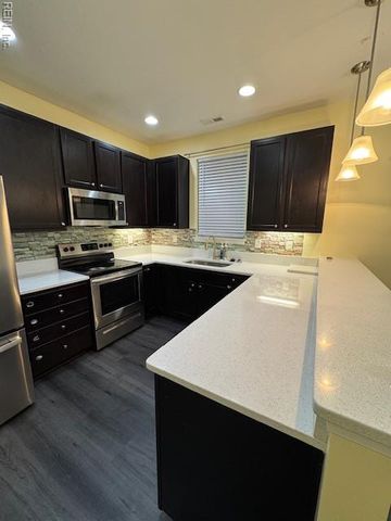 1612 Halesworth LN, Virginia Beach, VA 23456