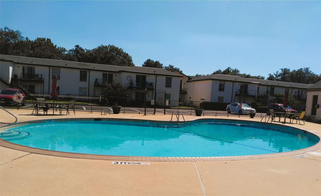4042 Ridglea Country Club Drive 1107, Fort Worth, TX 76126 — photo 2