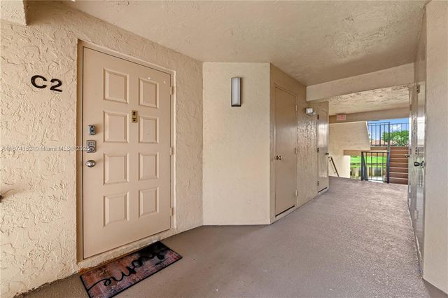 812 Sky Pine Way C2, Green Acres, FL 33415