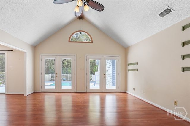 1765 Grove Point Road, Savannah, GA 31419