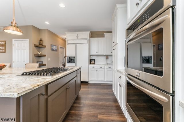 7 Maple Springs Road, Alexandria Twp., NJ 08867