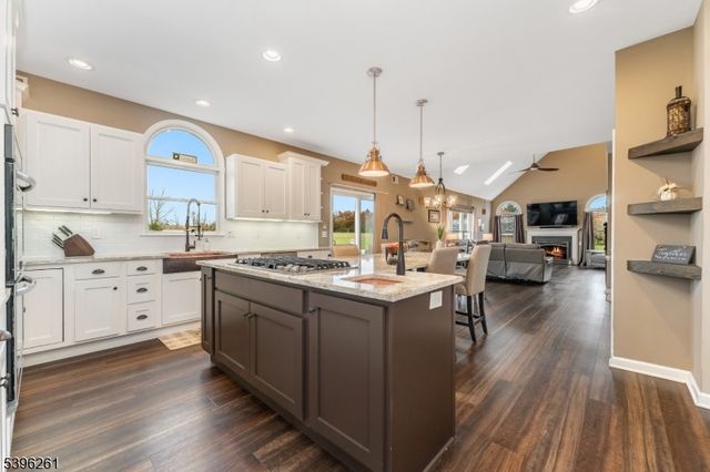 7 Maple Springs Road, Alexandria Twp., NJ 08867