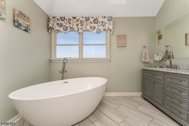 7 Maple Springs Road, Alexandria Twp., NJ 08867