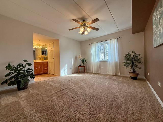 908 Swan Drive 2d, Dyer, IN 46311