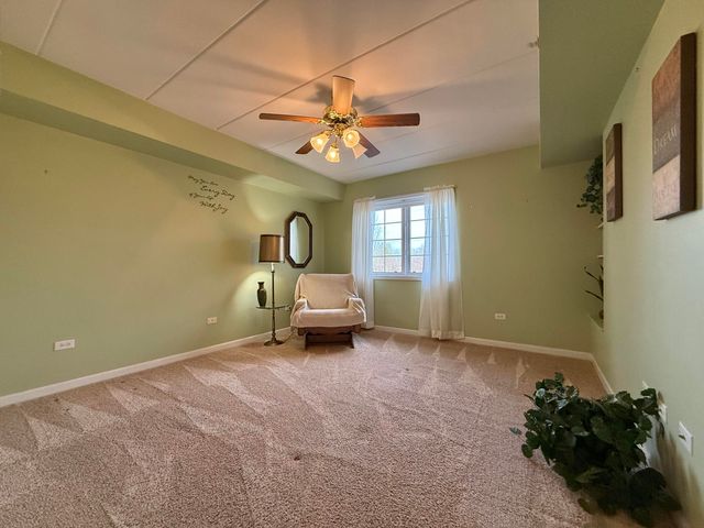 908 Swan Drive 2d, Dyer, IN 46311