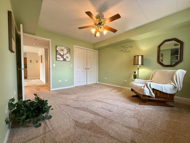 908 Swan Drive 2d, Dyer, IN 46311