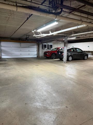 908 Swan Drive 2d, Dyer, IN 46311