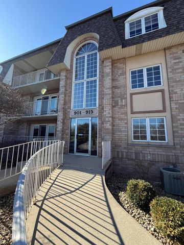 908 Swan Drive 2d, Dyer, IN 46311