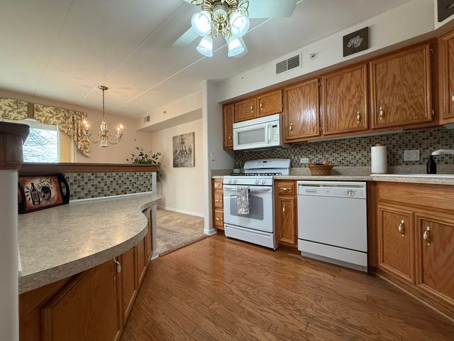 908 Swan Drive 2d, Dyer, IN 46311