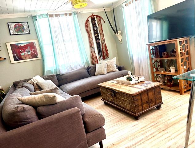 2830 48TH STREET S, Gulfport, FL 33711