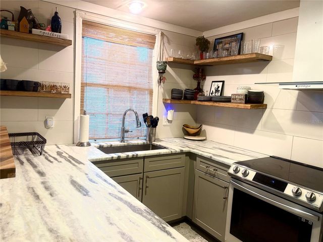 2830 48TH STREET S, Gulfport, FL 33711
