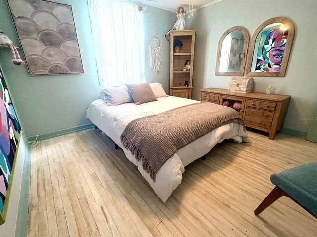 2830 48TH STREET S, Gulfport, FL 33711