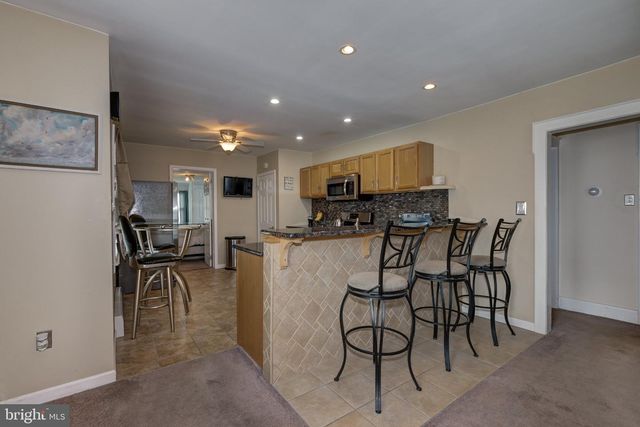 130 GREENWOOD AVE, Burlington, NJ 08016