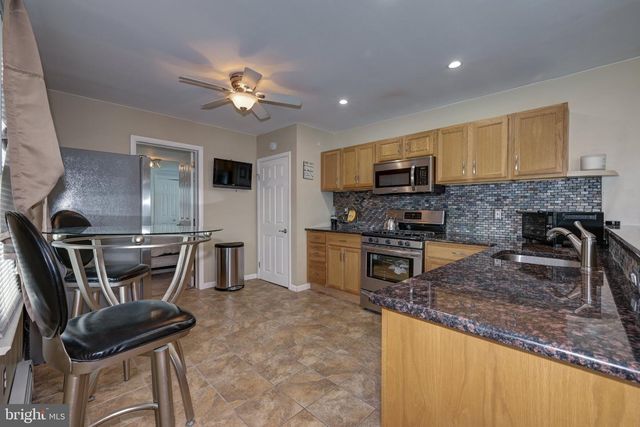 130 GREENWOOD AVE, Burlington, NJ 08016