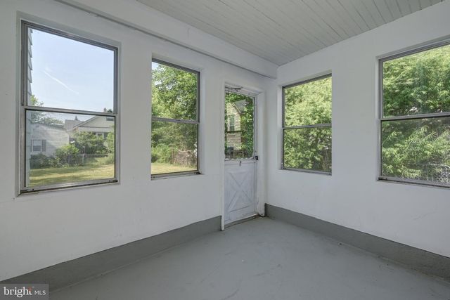 130 GREENWOOD AVE, Burlington, NJ 08016