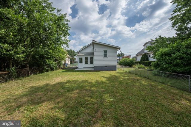 130 GREENWOOD AVE, Burlington, NJ 08016