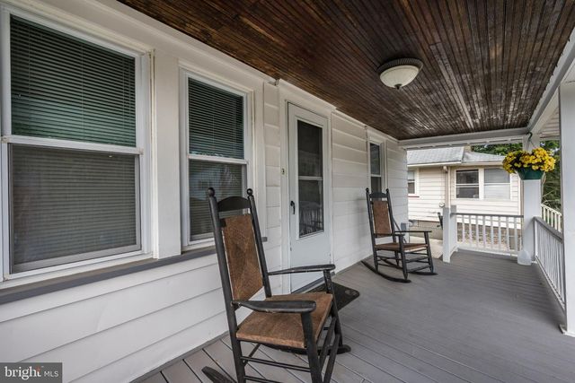 130 GREENWOOD AVE, Burlington, NJ 08016