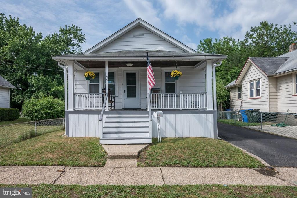 130 GREENWOOD AVE, Burlington, NJ 08016
