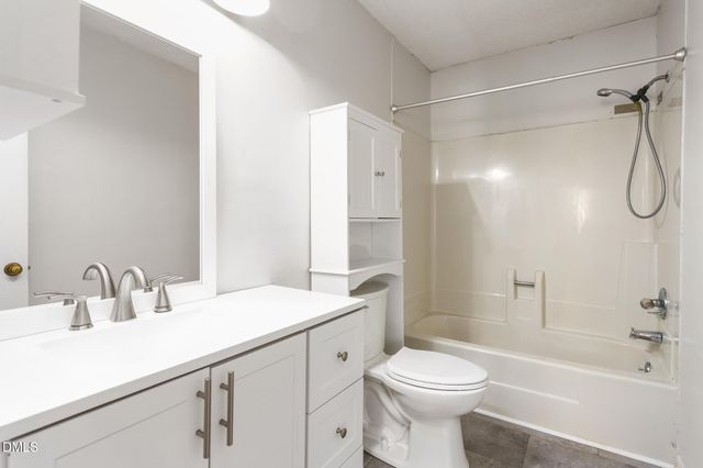 3228 Woodside Avenue, Graham, NC 27253