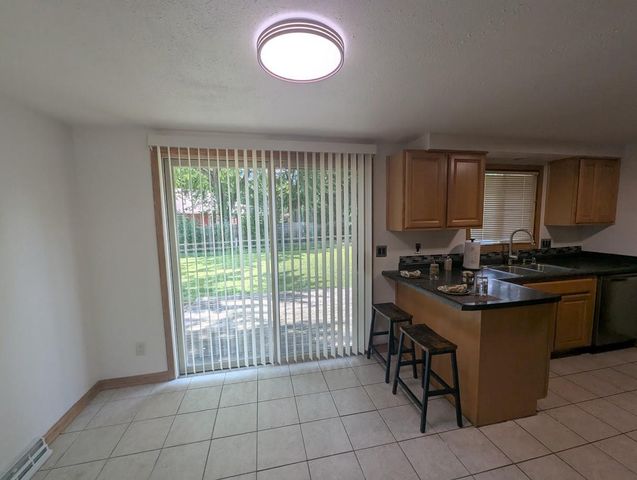 1640 S WESTHAVEN DRIVE, Oshkosh, WI 54904