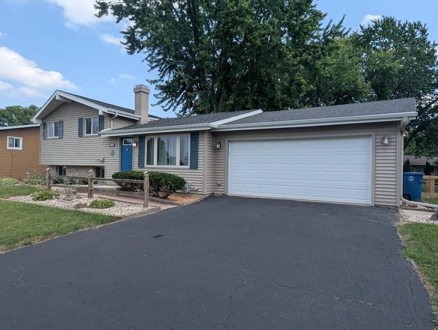1640 S WESTHAVEN DRIVE, Oshkosh, WI 54904