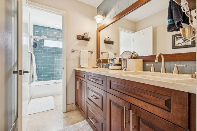 3803 BAYSIDE CIRCLE, Bradenton, FL 34210