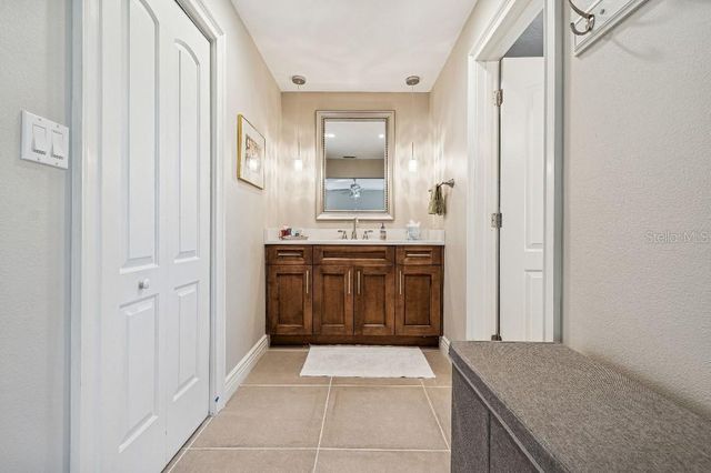 3803 BAYSIDE CIRCLE, Bradenton, FL 34210