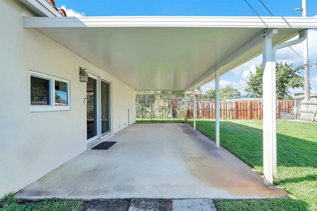 341 NW 37th Street, Deerfield Beach, FL 33064