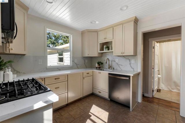 1730 5th Steet, Livermore, CA 94550