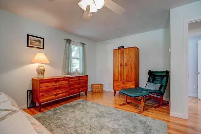 19 Datewood St, Wareham, MA 02571