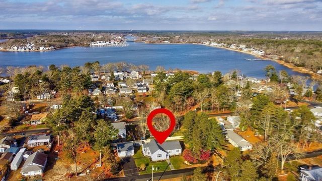 19 Datewood St, Wareham, MA 02571