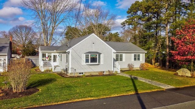 19 Datewood St, Wareham, MA 02571