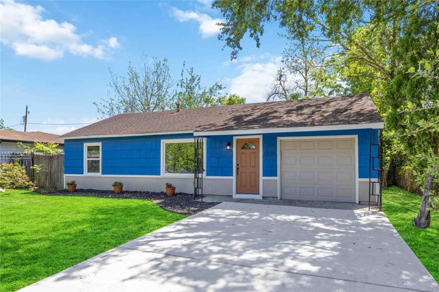 5206 Willow Glen Drive, Houston, TX 77033