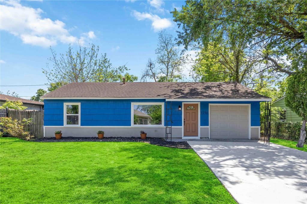 5206 Willow Glen Drive, Houston, TX 77033