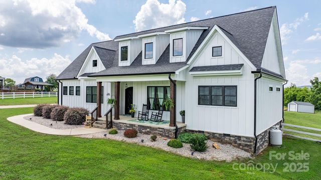 5780 W NC 10 Highway, Hickory, NC 28602