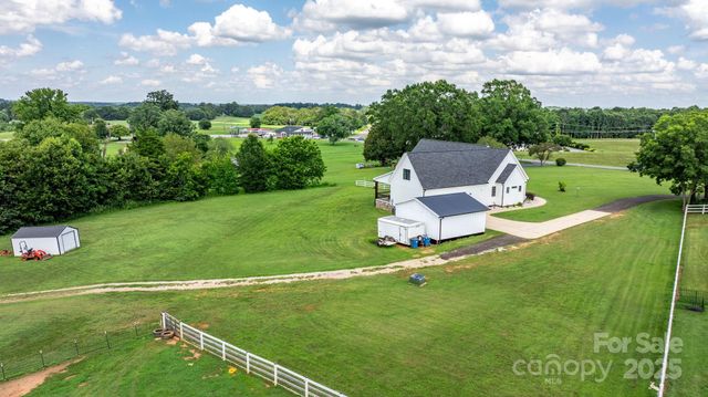 5780 W NC 10 Highway, Hickory, NC 28602