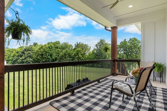 5780 W NC 10 Highway, Hickory, NC 28602