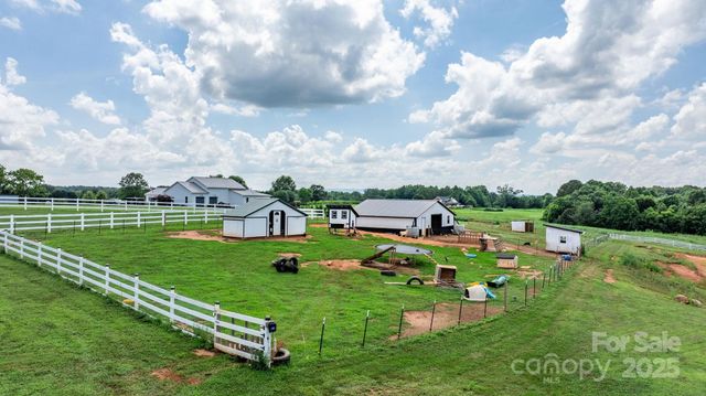 5780 W NC 10 Highway, Hickory, NC 28602