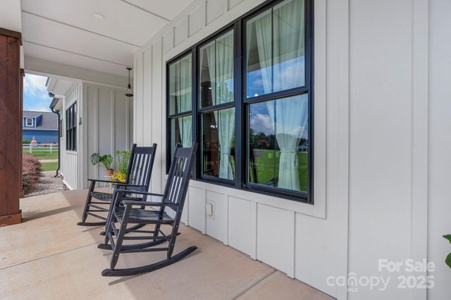 5780 W NC 10 Highway, Hickory, NC 28602