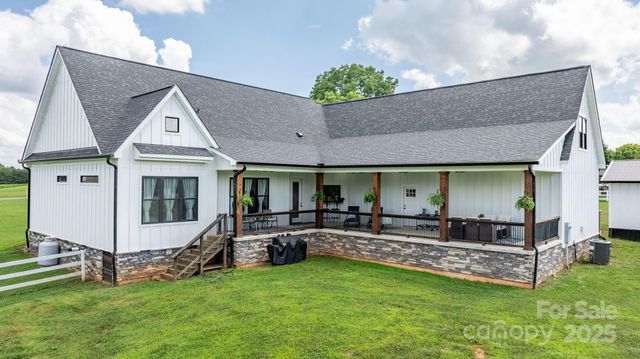 5780 W NC 10 Highway, Hickory, NC 28602