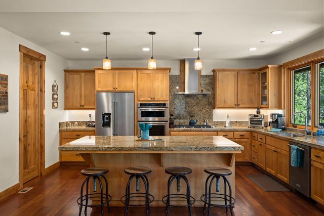 563 Robin Rd, Homewood, CA 96142