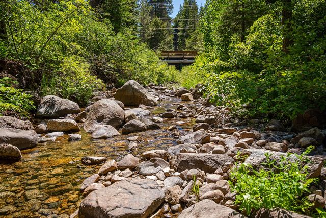 563 Robin Rd, Homewood, CA 96142