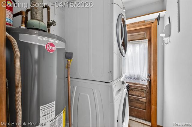 9024 Mandon Road, White Lake, MI 48386